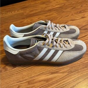 Adidas Gazelle Classic Suede Sneakers - Brown / White